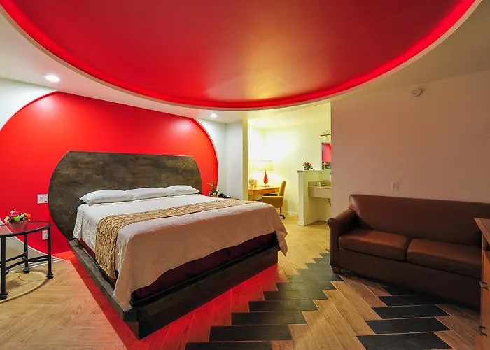 Romantic Inn & Suites